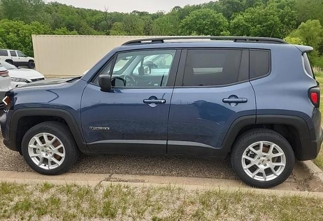 2022 Jeep Renegade Vehicle Photo in MADISON, WI 53713-3220