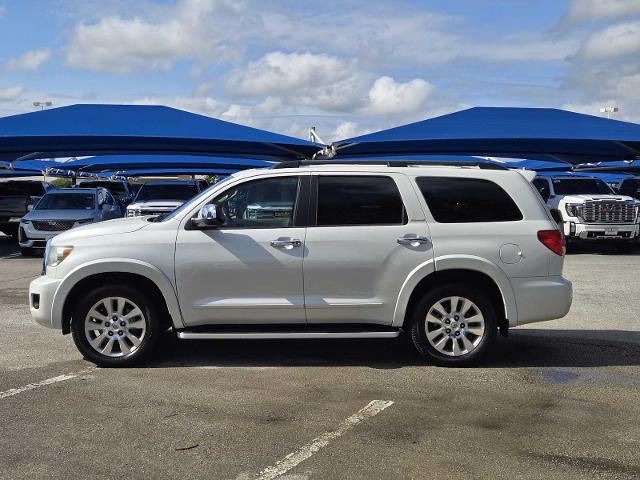 2010 Toyota Sequoia Vehicle Photo in DENTON, TX 76210-9321