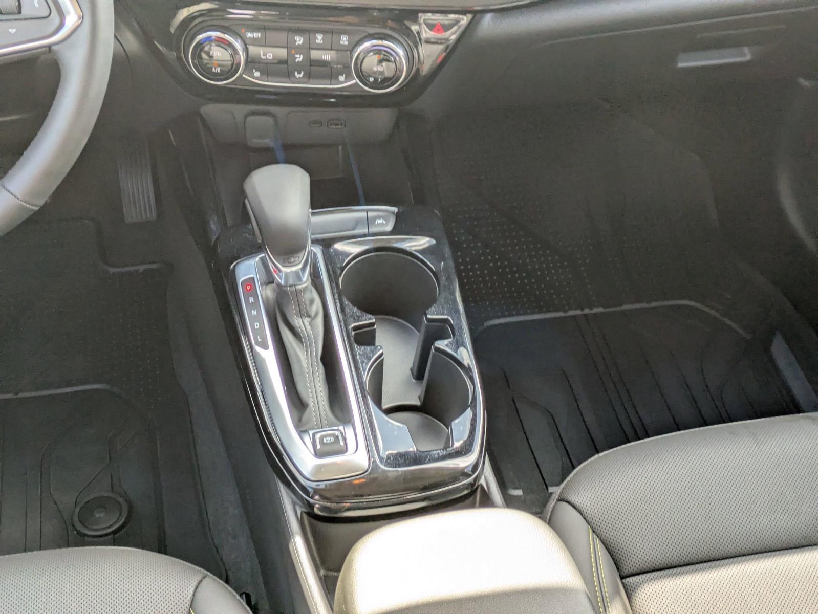 2025 Chevrolet Trax Vehicle Photo in SELMA, TX 78154-1460
