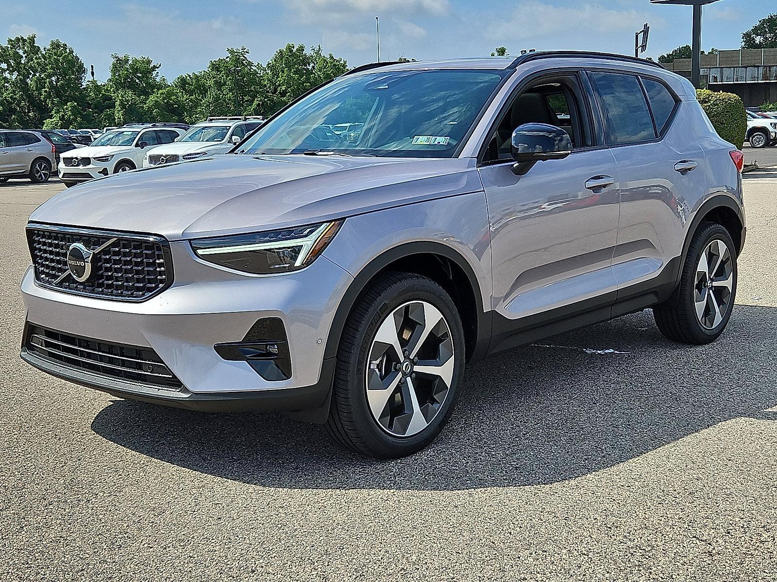 2026 Volvo XC40 Vehicle Photo in Trevose, PA 19053