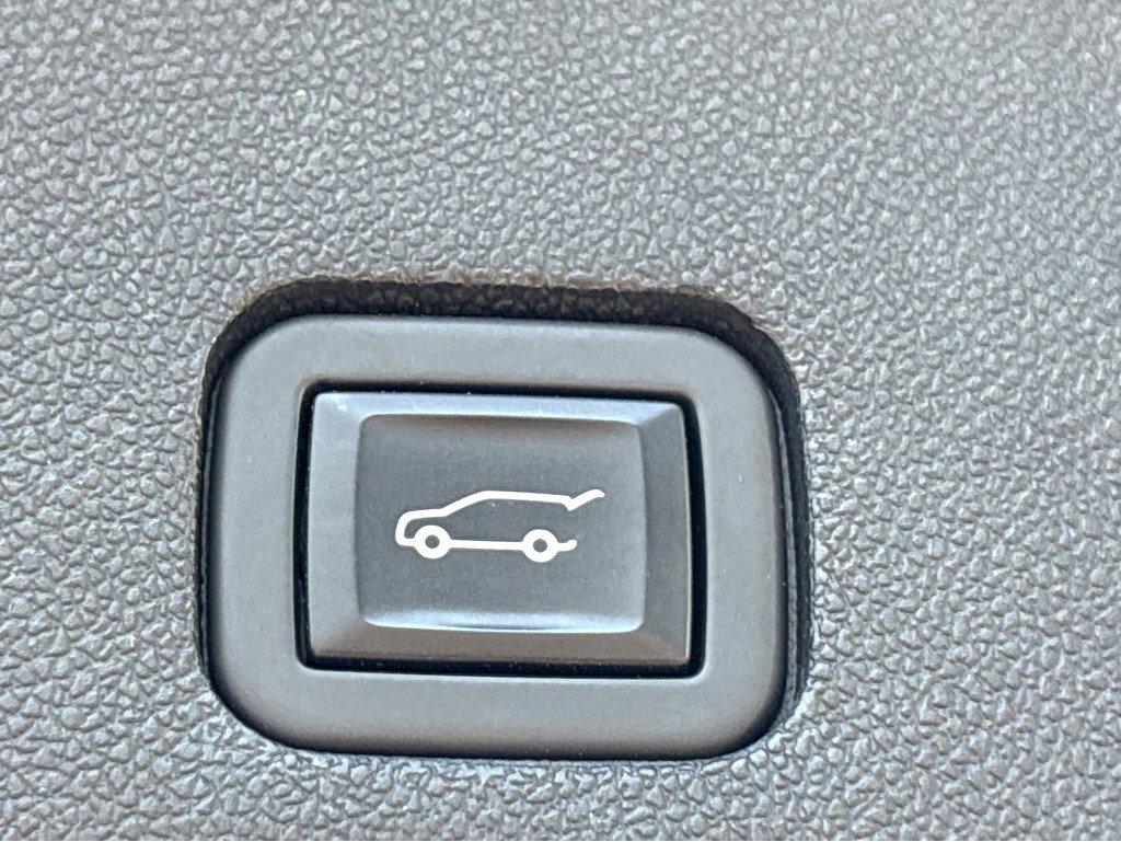 2023 Cadillac XT6 Vehicle Photo in SAVANNAH, GA 31406-4513