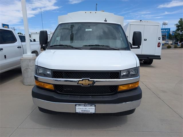 2025 Chevrolet Express Commercial Cutaway Vehicle Photo in ENGLEWOOD, CO 80113-6708