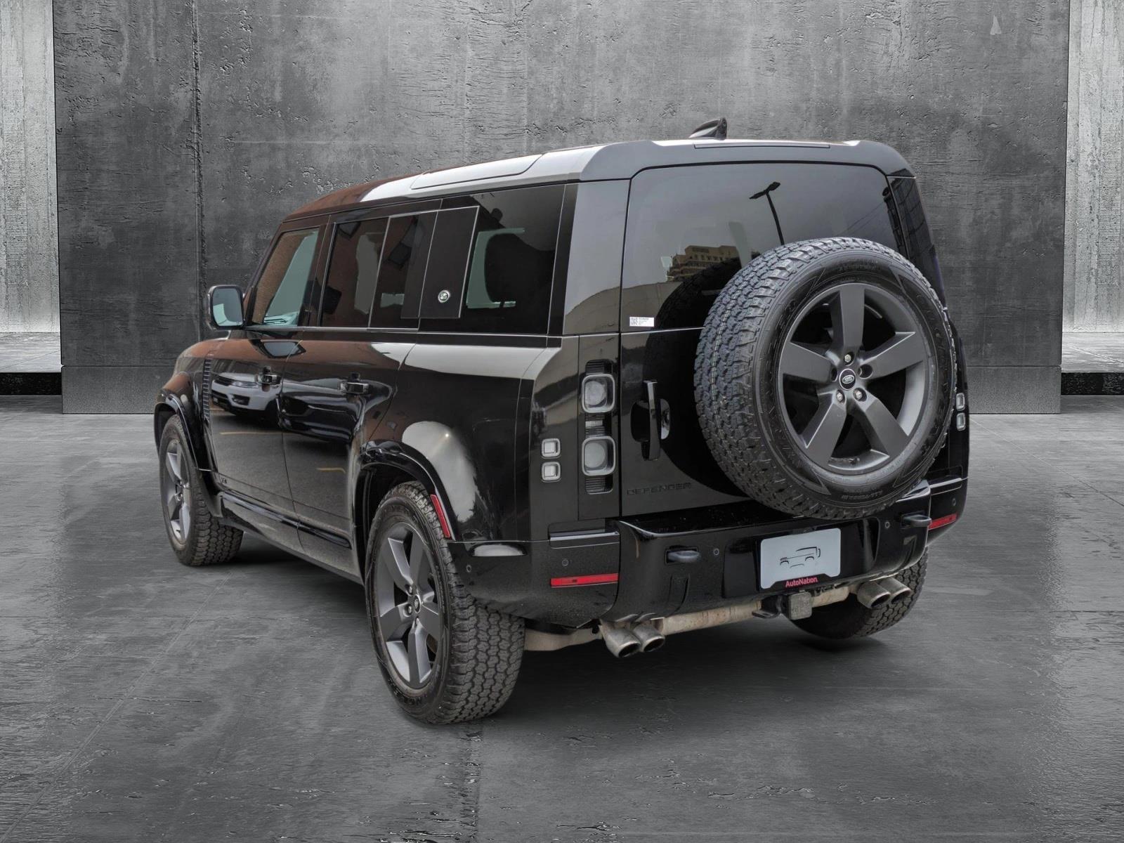 2024 Land Rover Defender Vehicle Photo in Bethesda, MD 20852