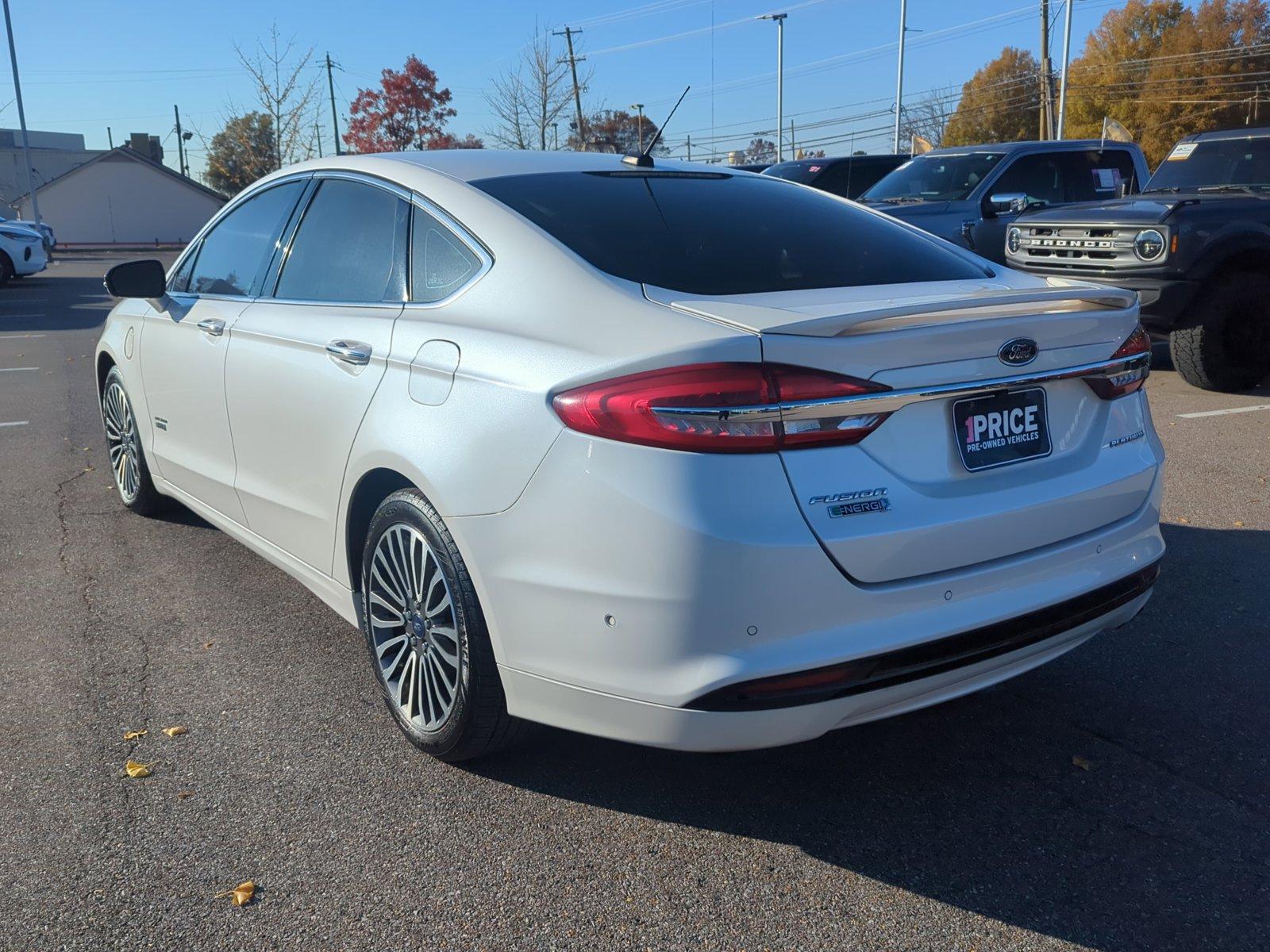 2017 Ford Fusion Energi Vehicle Photo in Memphis, TN 38133