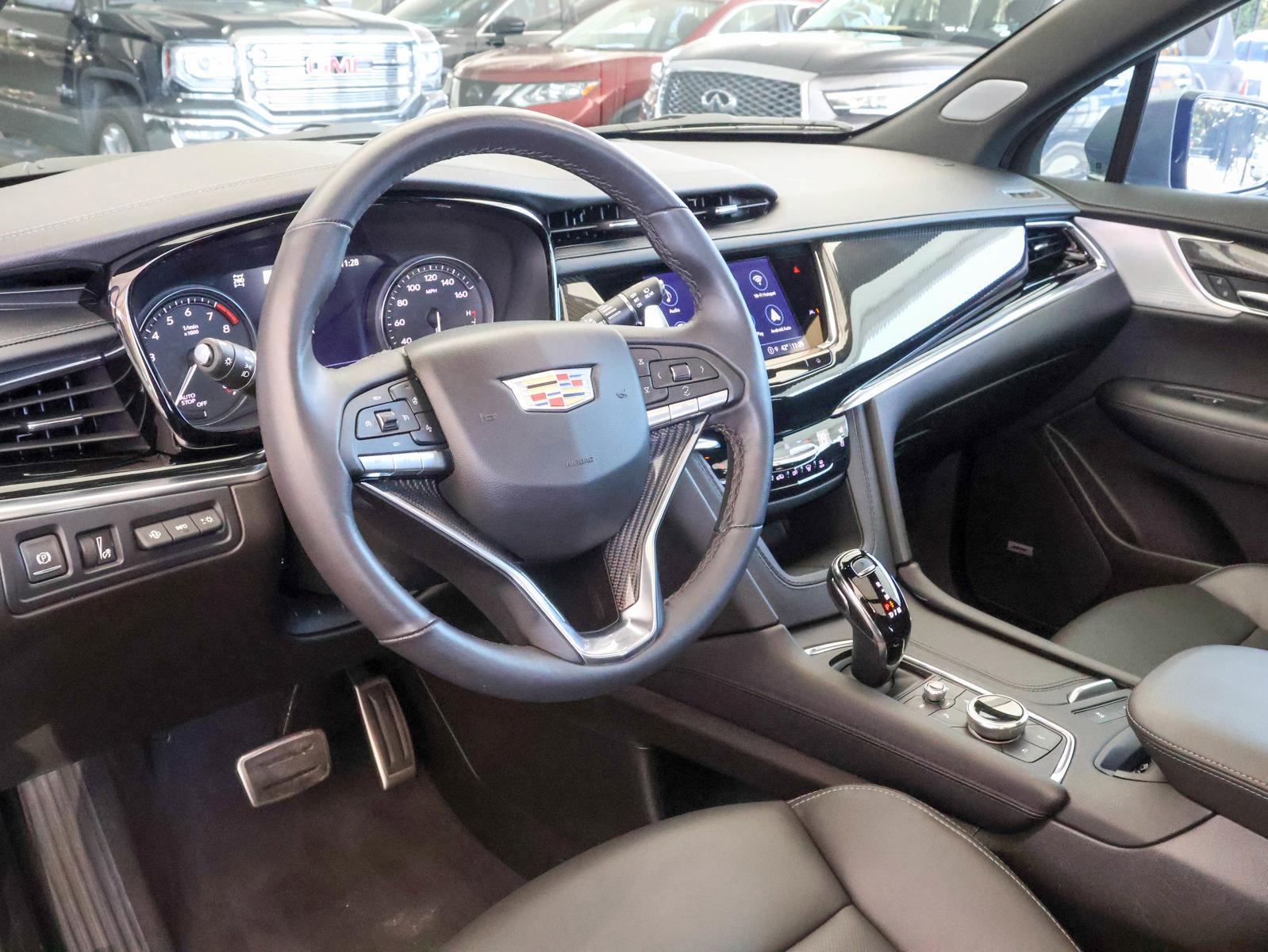 2024 Cadillac XT6 Vehicle Photo in DALLAS, TX 75209-3095