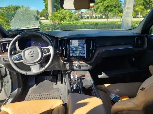 2022 Volvo XC60 Vehicle Photo in Houston, TX 77007