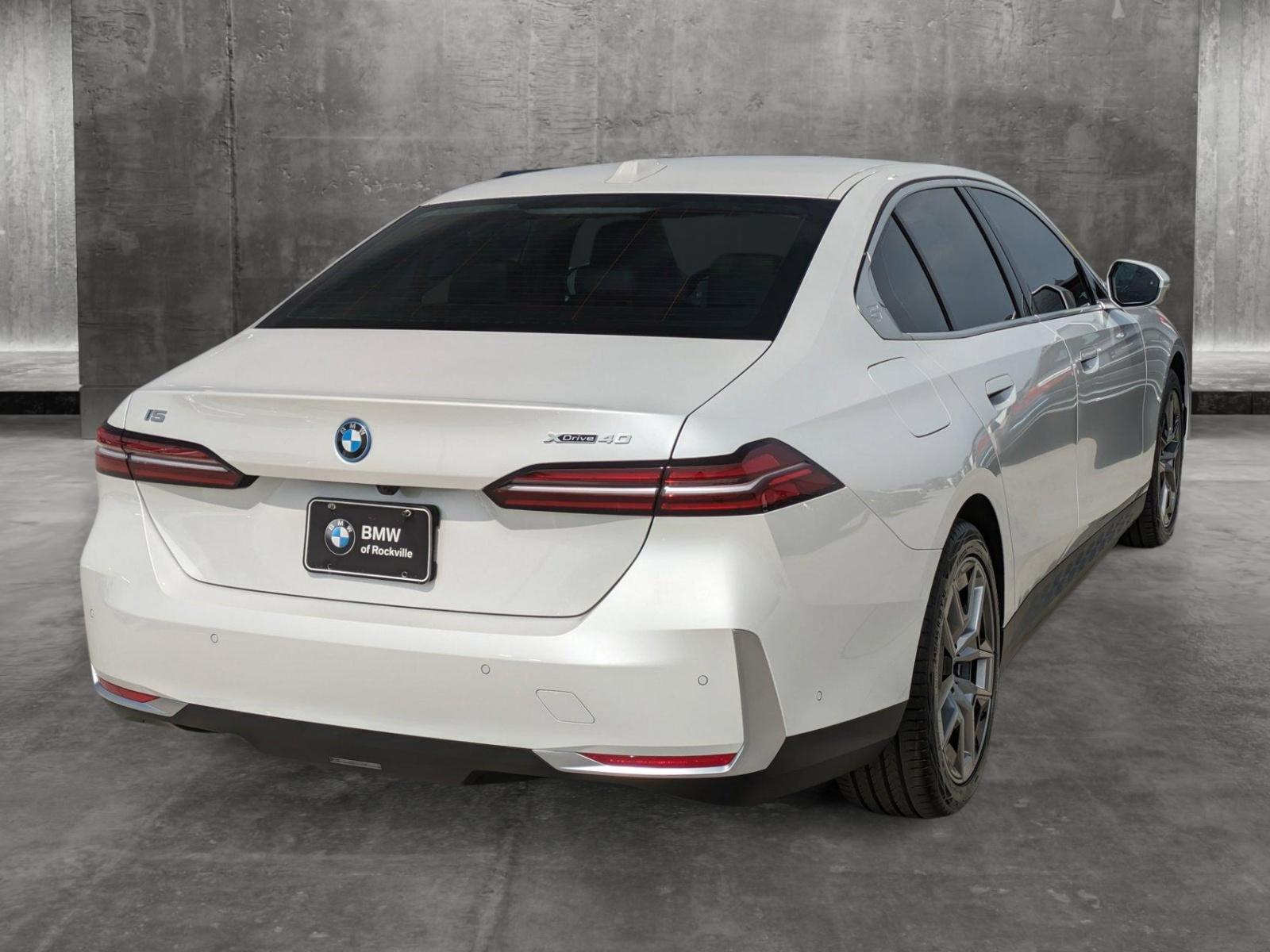 2025 BMW i5 Vehicle Photo in Rockville, MD 20852