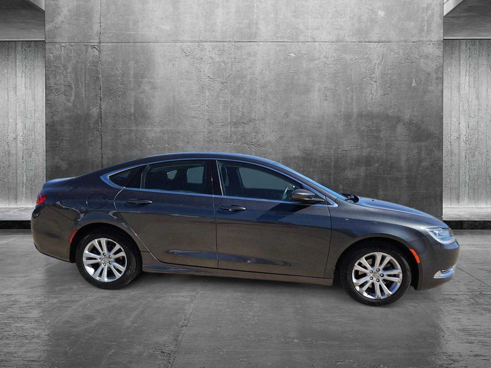 2015 Chrysler 200 Vehicle Photo in NORTH RICHLAND HILLS, TX 76180-7199