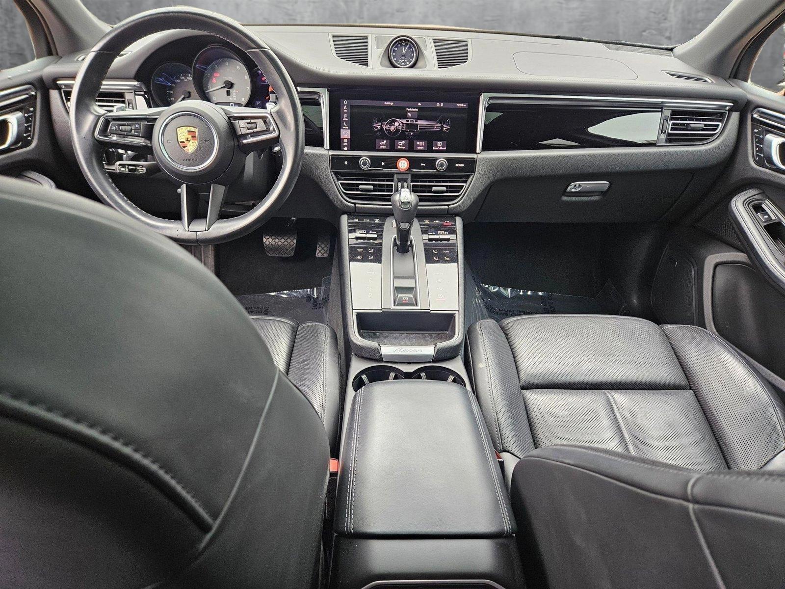 2022 Porsche Macan Vehicle Photo in Pembroke Pines , FL 33027