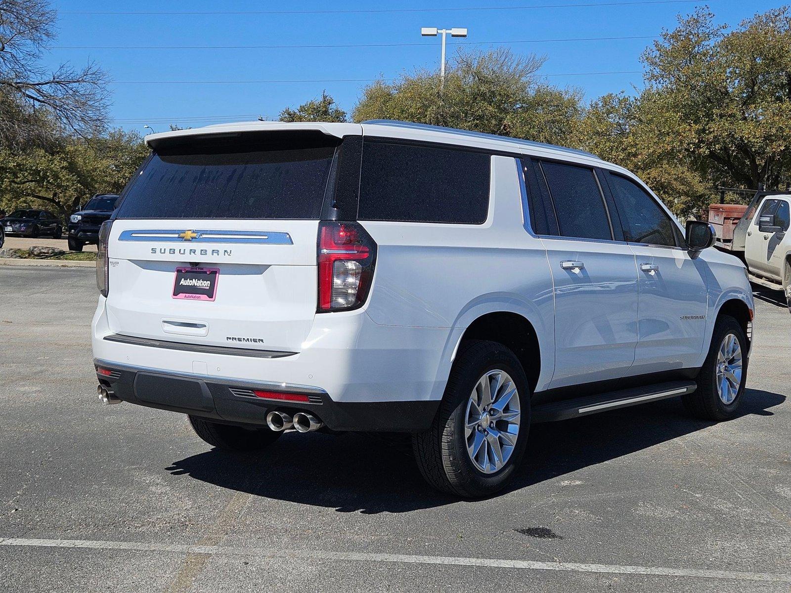 2024 Chevrolet Suburban Vehicle Photo in AUSTIN, TX 78759-4154