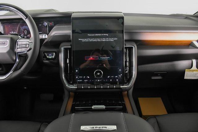 2025 GMC Yukon XL Vehicle Photo in PUYALLUP, WA 98371-4149