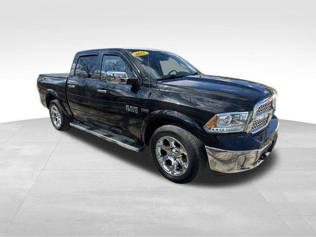 2015 Ram 1500 Vehicle Photo in MEDINA, OH 44256-9631