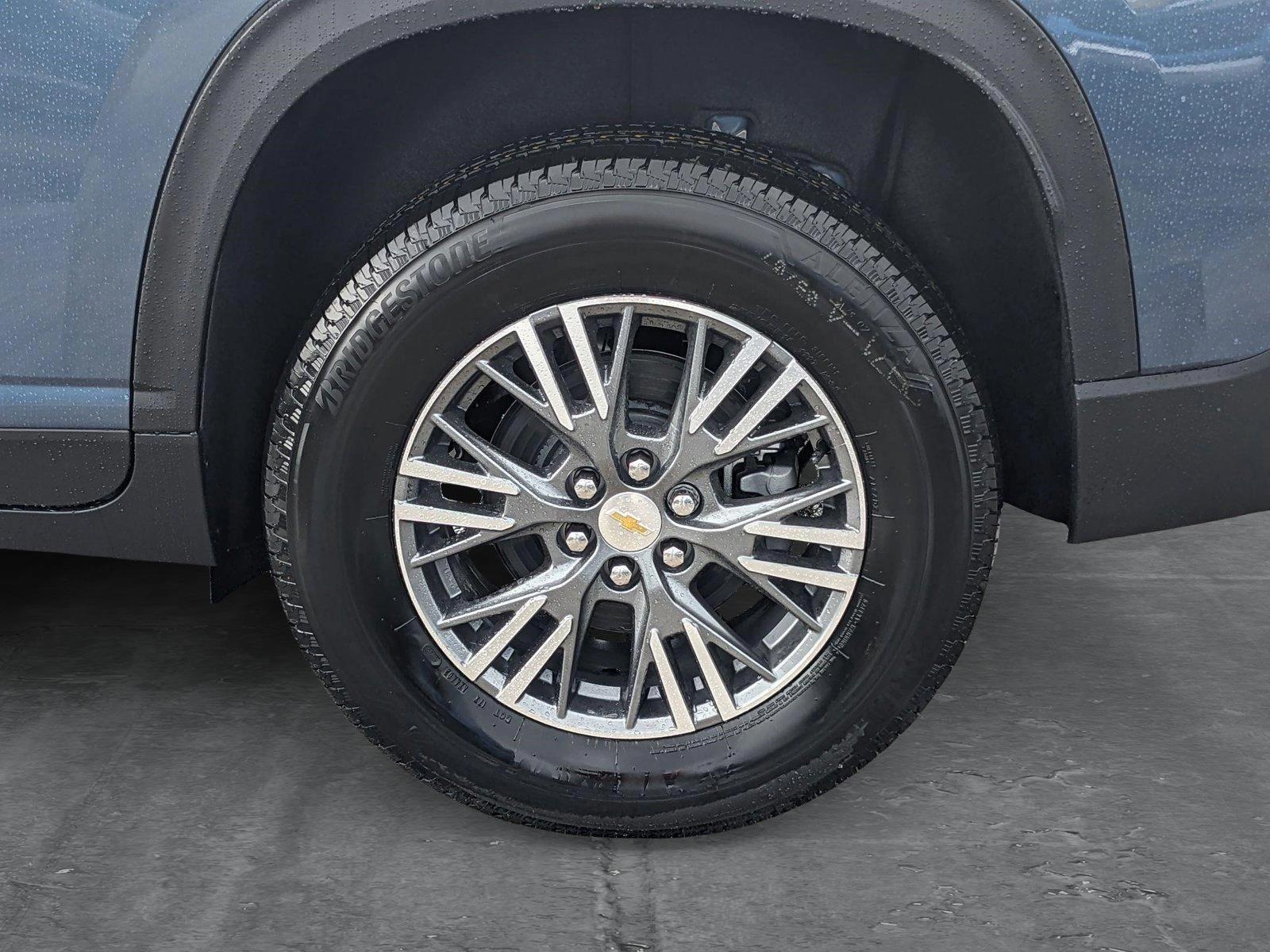 2025 Chevrolet Traverse Vehicle Photo in MIAMI, FL 33172-3015