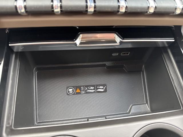 2025 GMC Yukon Vehicle Photo in MARION, NC 28752-6372