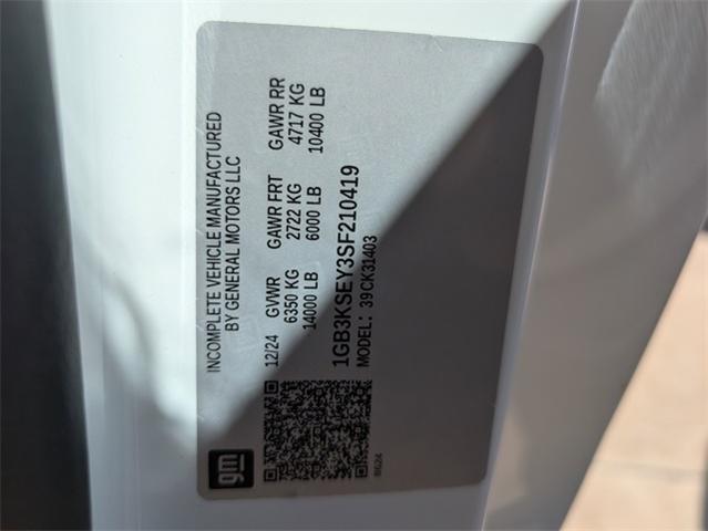 2025 Chevrolet Silverado 3500 HD CC Vehicle Photo in ENGLEWOOD, CO 80113-6708