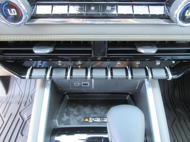 2025 Chevrolet Colorado Vehicle Photo in LEESBURG, FL 34788-4022