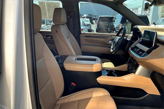 2023 Chevrolet Suburban Vehicle Photo in TOPEKA, KS 66609-0000