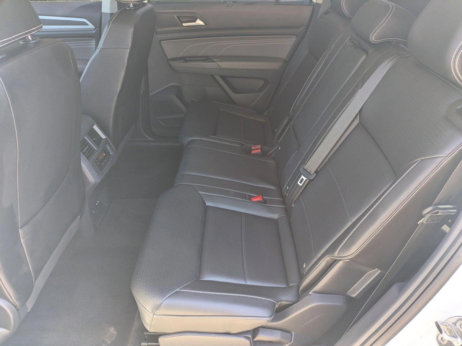 2022 Volkswagen Atlas Vehicle Photo in Sarasota, FL 34231