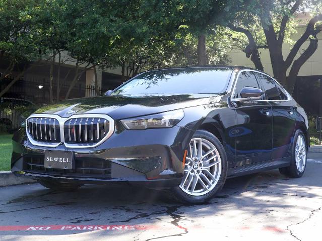 2024 BMW 540i xDrive Vehicle Photo in Dallas, TX 75209