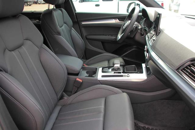 2024 Audi Q5 Vehicle Photo in SUGAR LAND, TX 77478