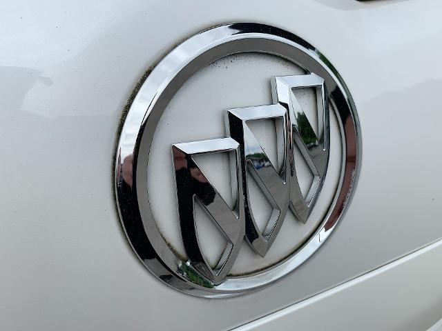 2017 Buick Enclave Vehicle Photo in MOON TOWNSHIP, PA 15108-2571