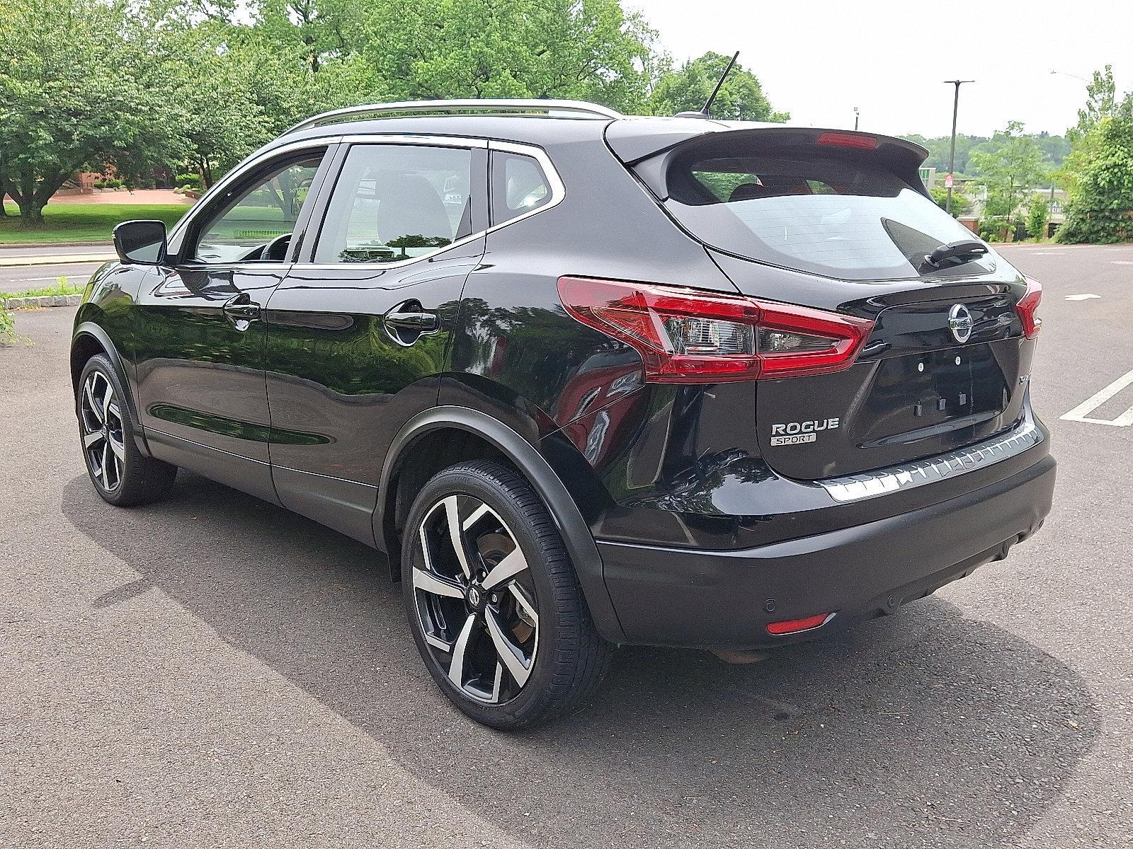 2022 Nissan Rogue Sport Vehicle Photo in Jenkintown, PA 19046