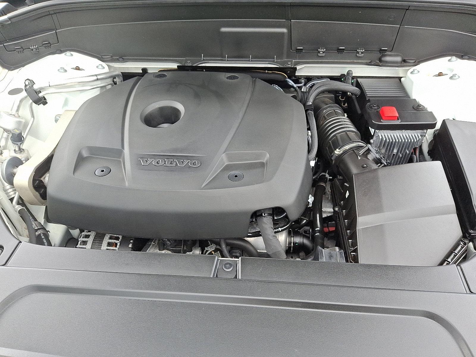 2022 Volvo XC90 Vehicle Photo in Trevose, PA 19053