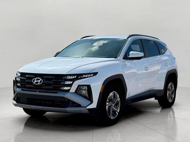 2025 Hyundai TUCSON Hybrid Vehicle Photo in Green Bay, WI 54304