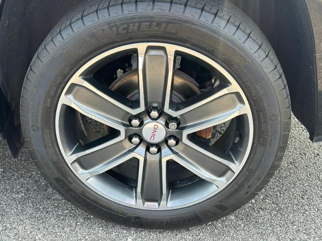2017 GMC Acadia Vehicle Photo in COLUMBIA, MO 65203-3903