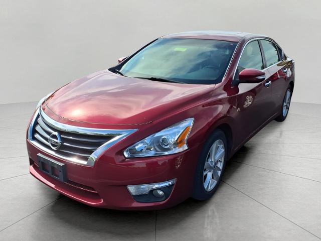 2013 Nissan Altima Vehicle Photo in Oshkosh, WI 54904