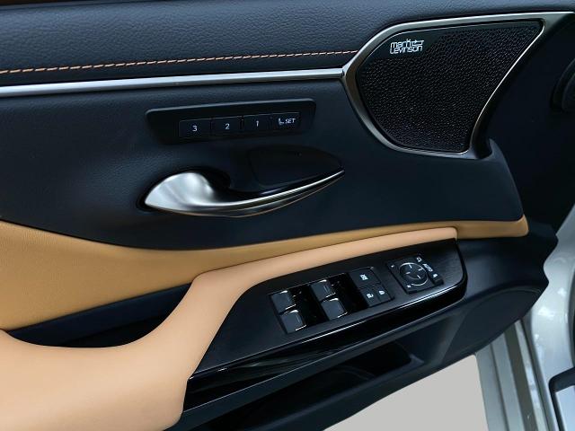 2025 Lexus ES 350 Vehicle Photo in Appleton, WI 54913