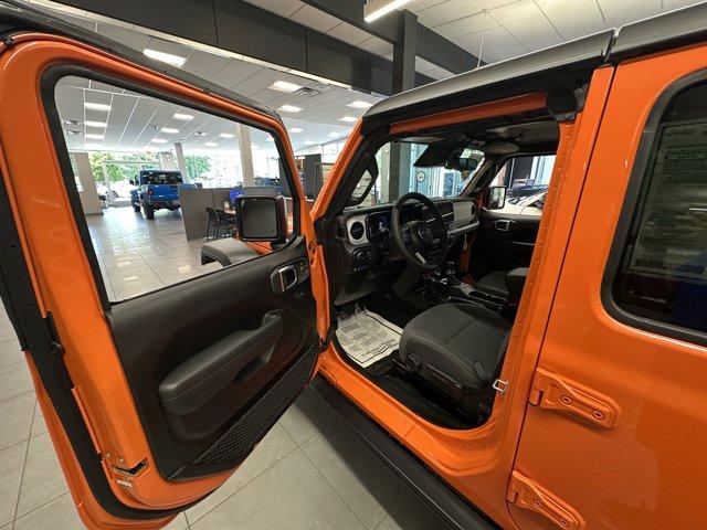 2025 Jeep Wrangler 4xe Vehicle Photo in Doylsetown, PA 18901