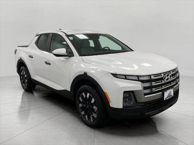 2025 Hyundai SANTA CRUZ Vehicle Photo in Neenah, WI 54956