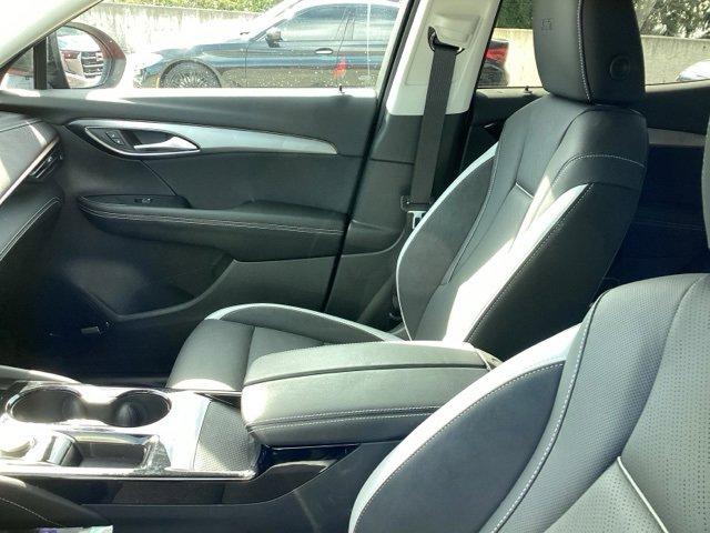 2025 Buick Envision Vehicle Photo in PUYALLUP, WA 98371-4149