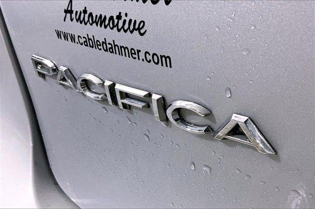 2022 Chrysler Pacifica Vehicle Photo in INDEPENDENCE, MO 64055-1314