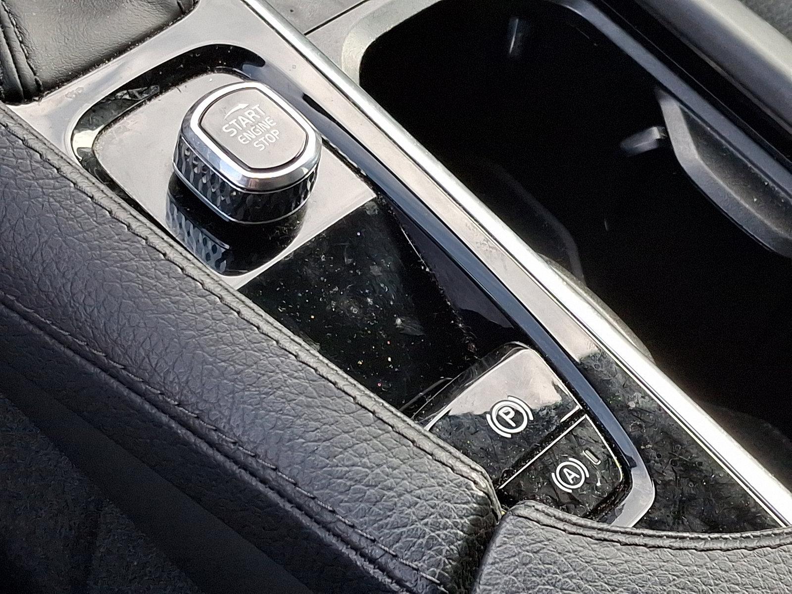 2022 Volvo XC90 Vehicle Photo in Trevose, PA 19053