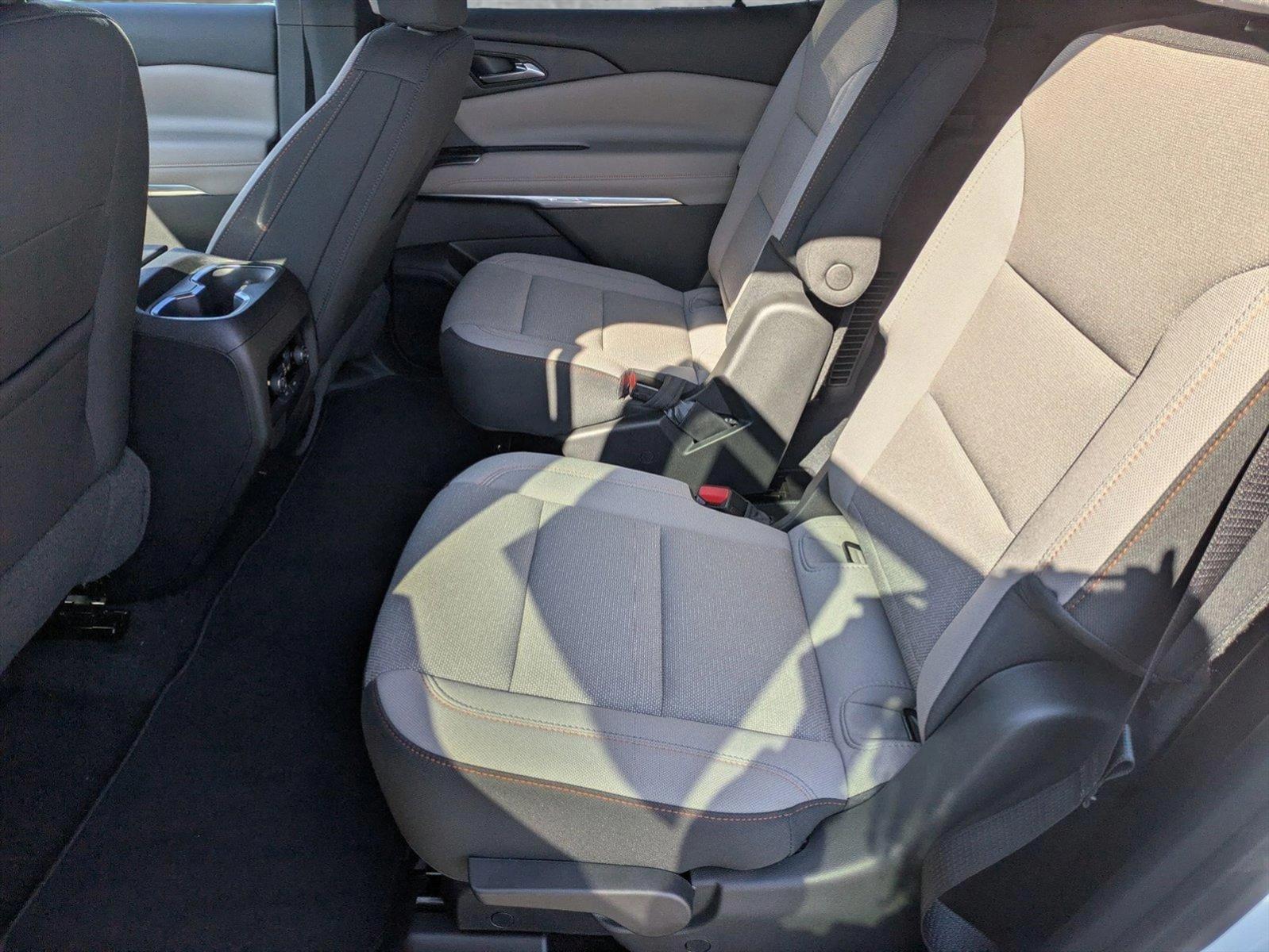 2025 Chevrolet Traverse Vehicle Photo in LAUREL, MD 20707-4697