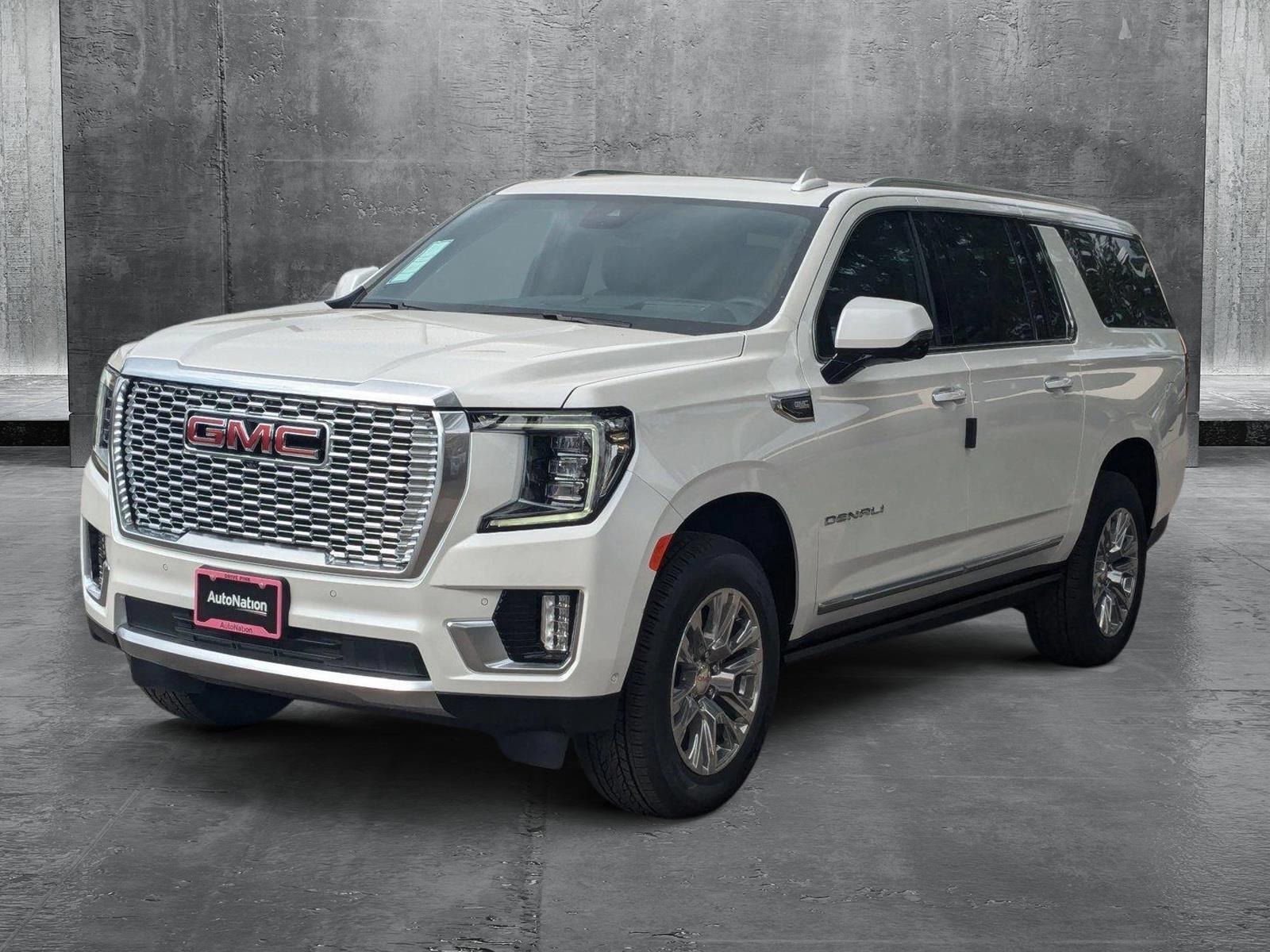2024 GMC Yukon XL Vehicle Photo in LONE TREE, CO 80124-2750