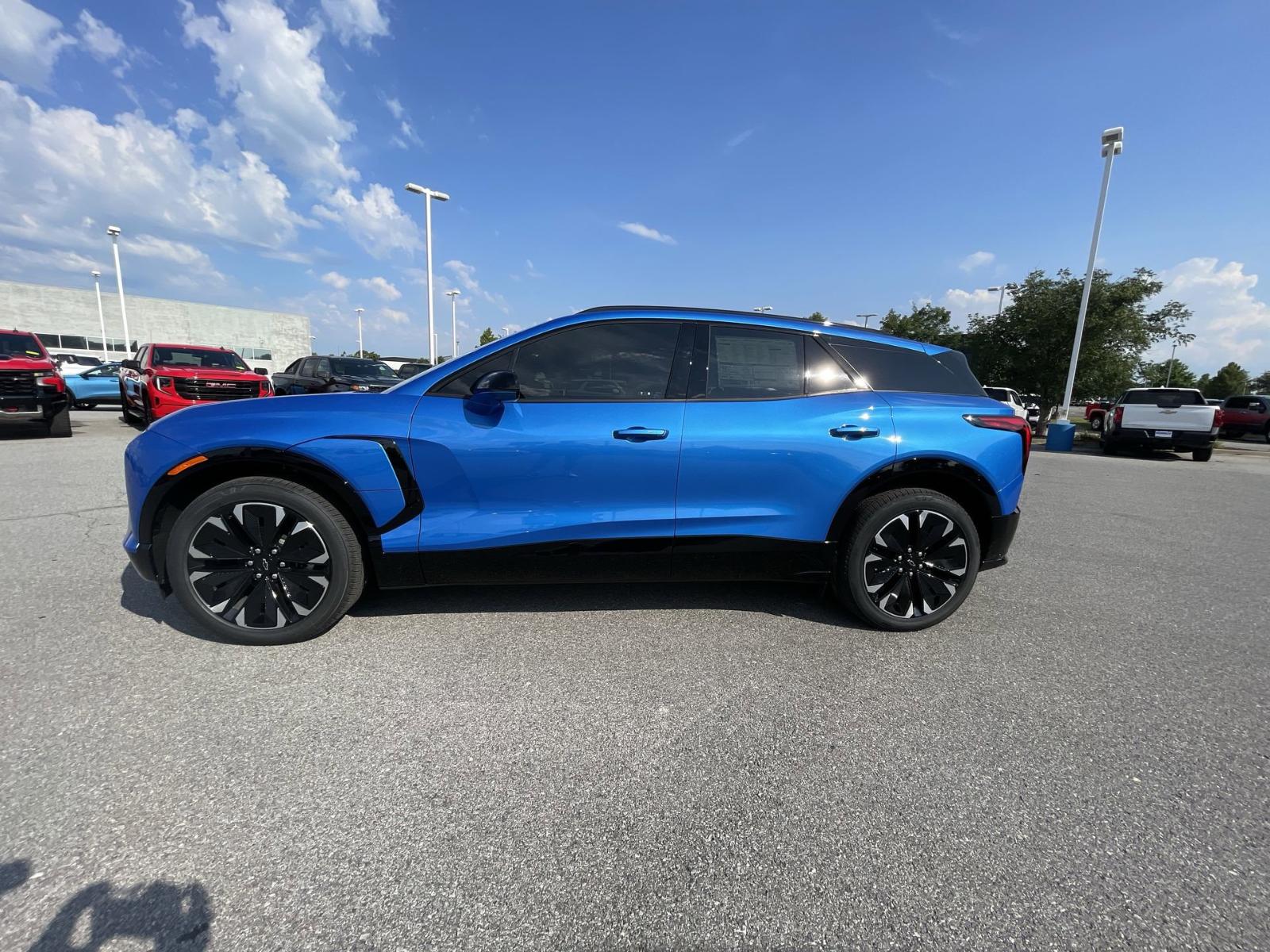 2024 Chevrolet Blazer EV Vehicle Photo in BENTONVILLE, AR 72712-4322