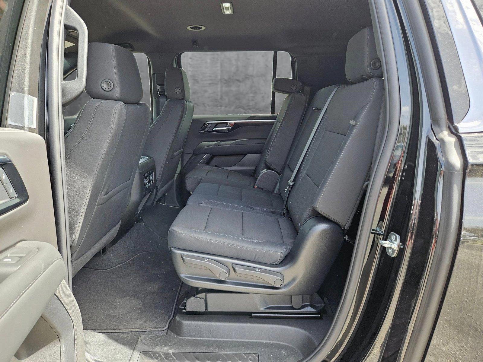 2025 Chevrolet Suburban Vehicle Photo in AUSTIN, TX 78759-4154