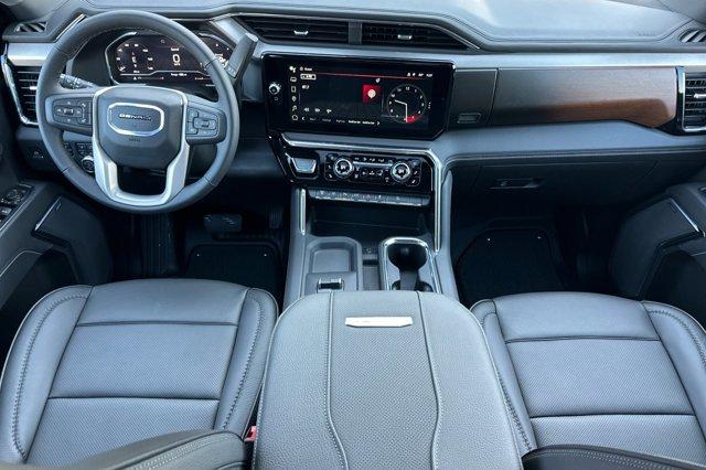 2025 GMC Sierra 2500 HD Vehicle Photo in STOCKTON, CA 95212-2838