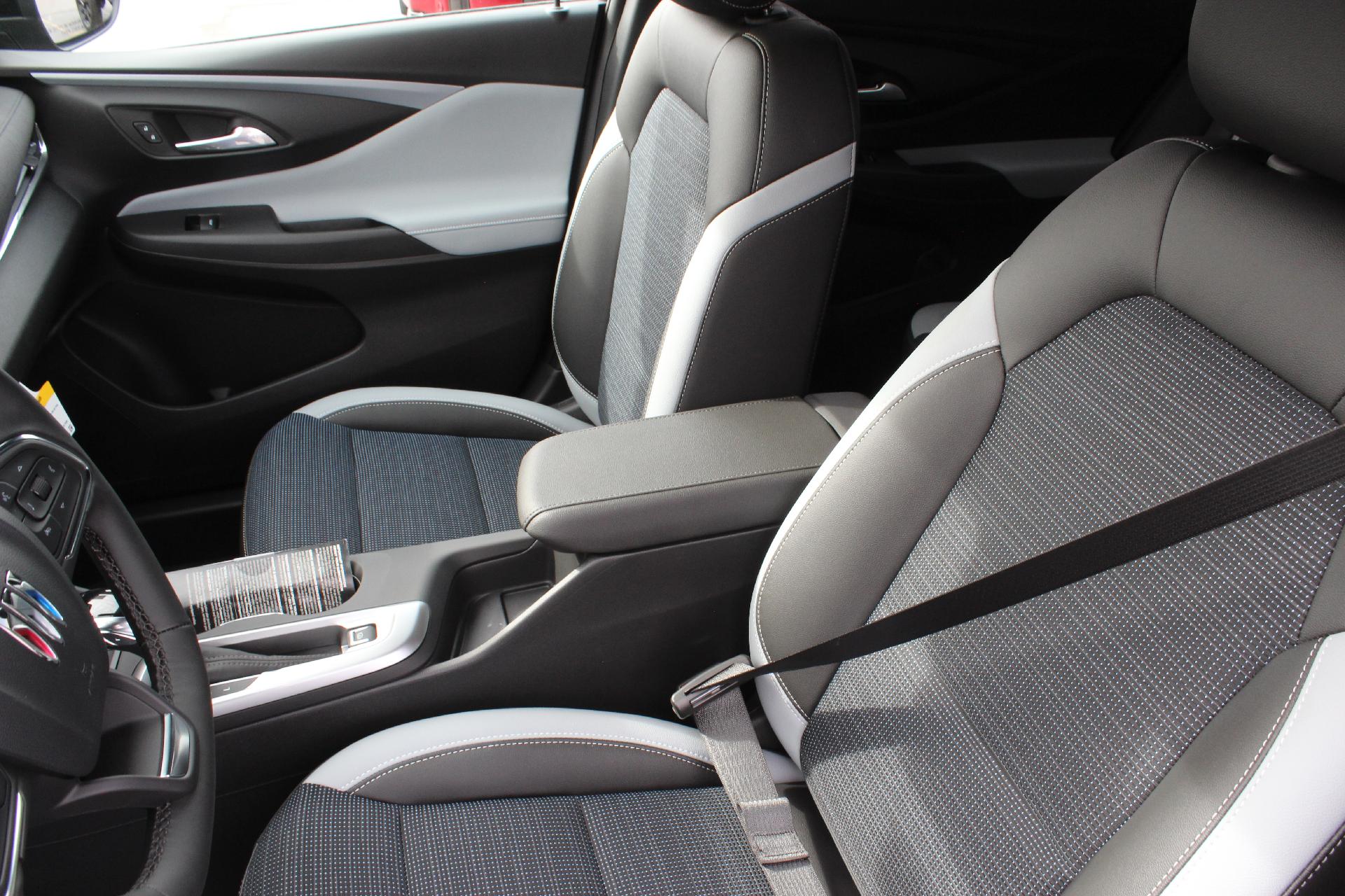2025 Buick Envista Vehicle Photo in AURORA, CO 80012-4011