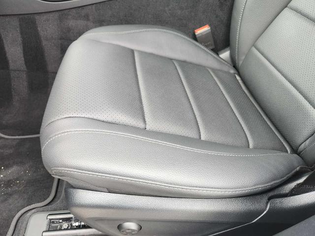 2025 Mercedes-Benz GLS Vehicle Photo in HOUSTON, TX 77079