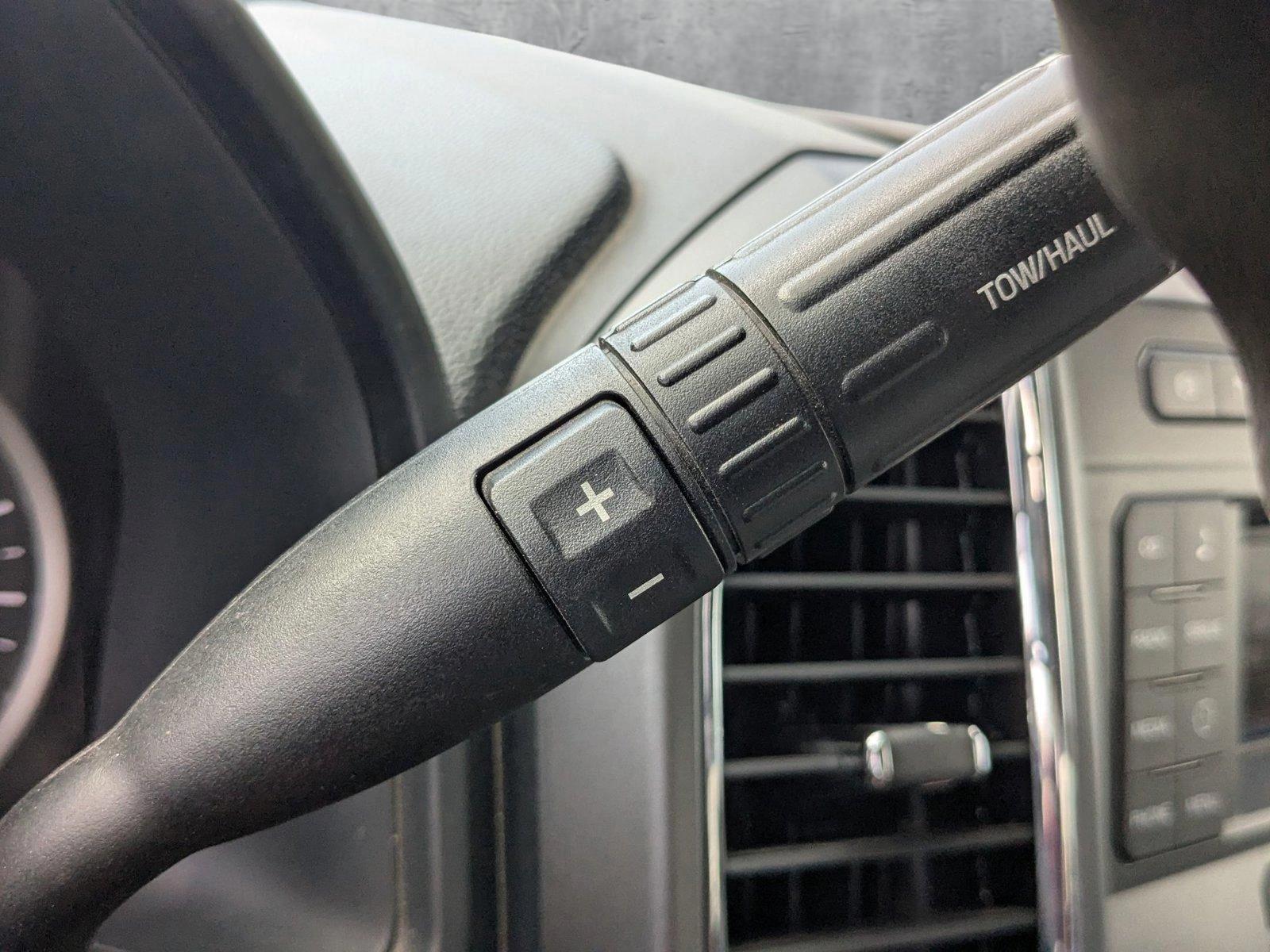 2017 Ford Super Duty F-250 SRW Vehicle Photo in St. Petersburg, FL 33713