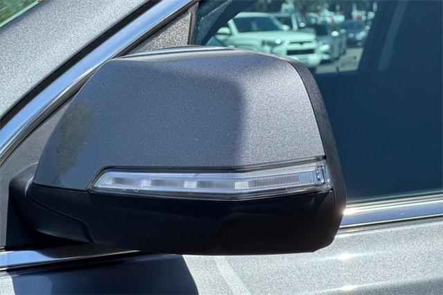 2023 GMC Acadia Vehicle Photo in ELK GROVE, CA 95757-8703