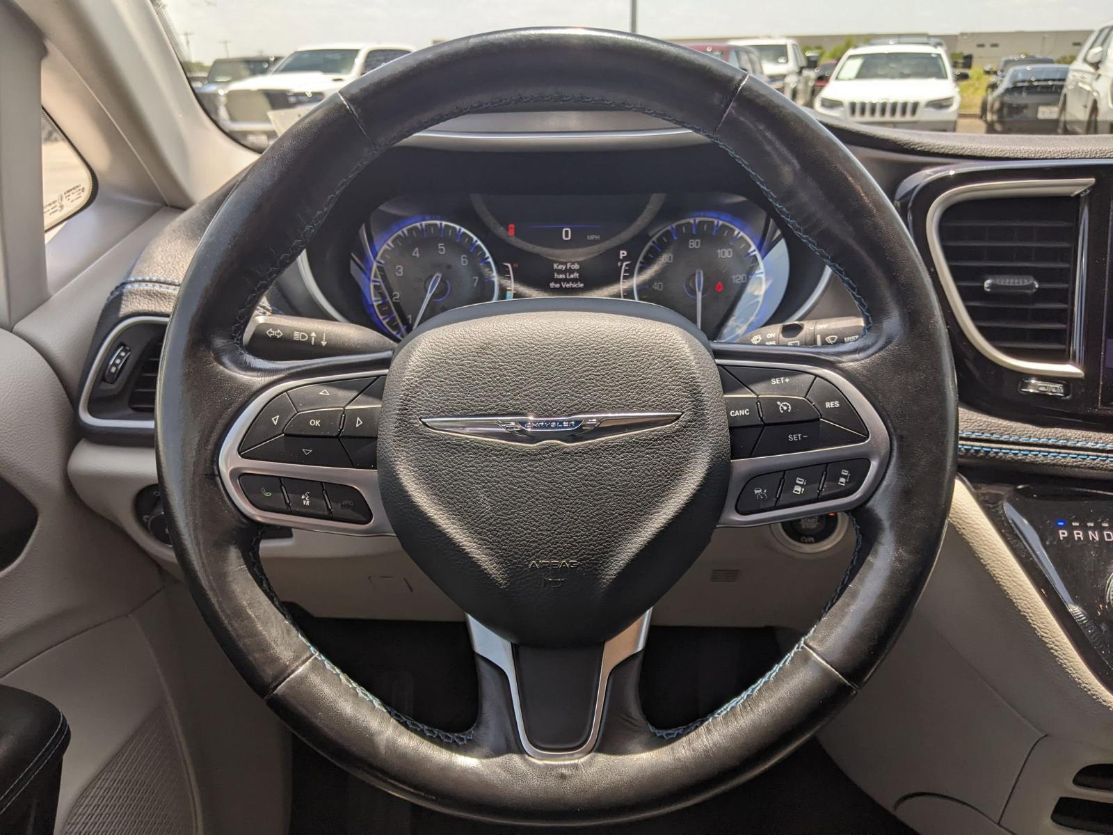 2021 Chrysler Pacifica Vehicle Photo in Seguin, TX 78155