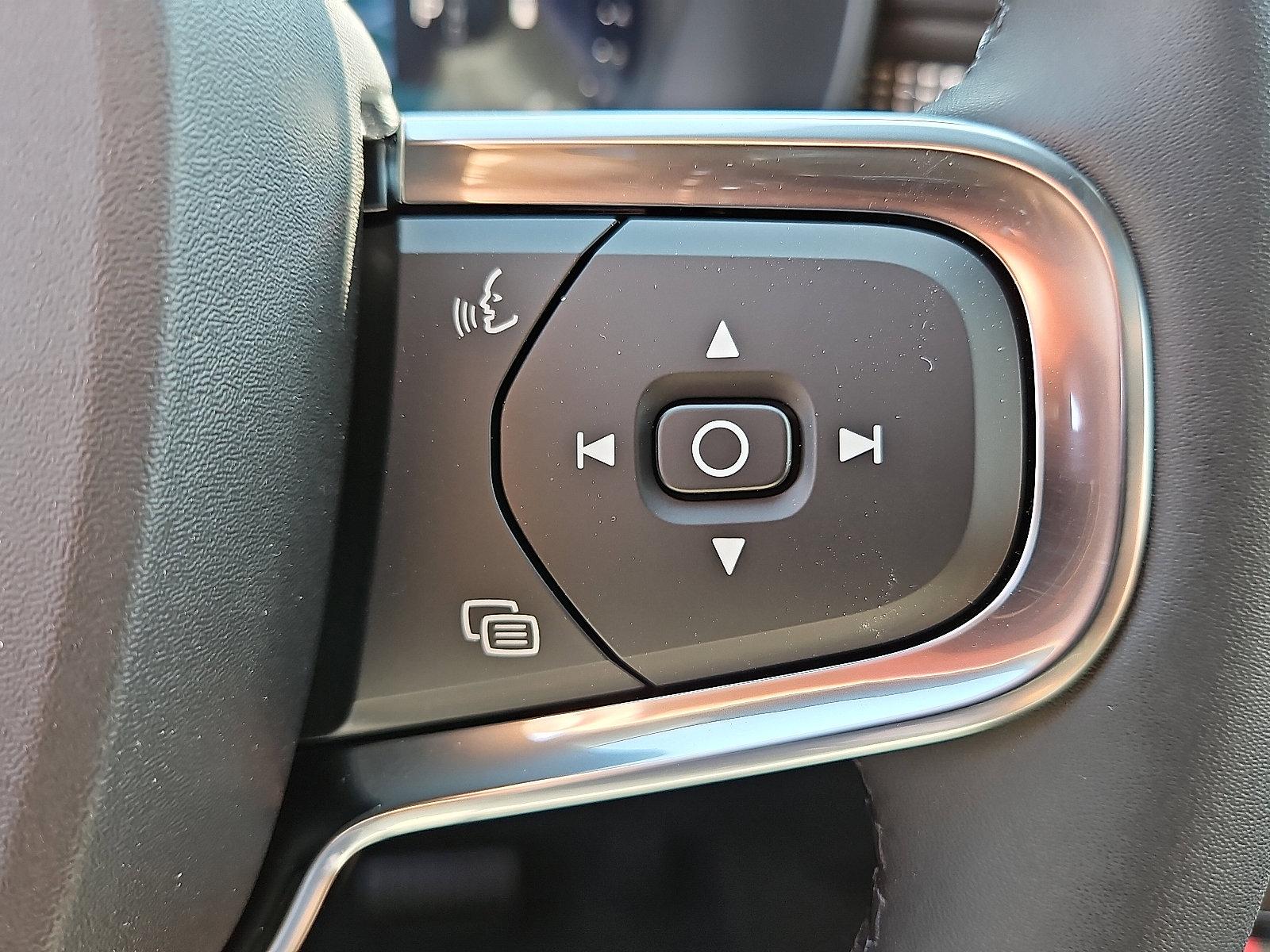 2026 Volvo XC40 Vehicle Photo in Trevose, PA 19053