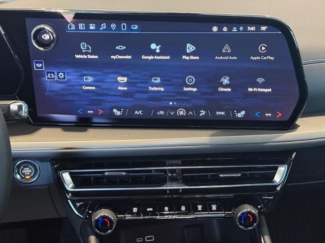 2025 Chevrolet Traverse Vehicle Photo in COLUMBIA, MO 65203-3903