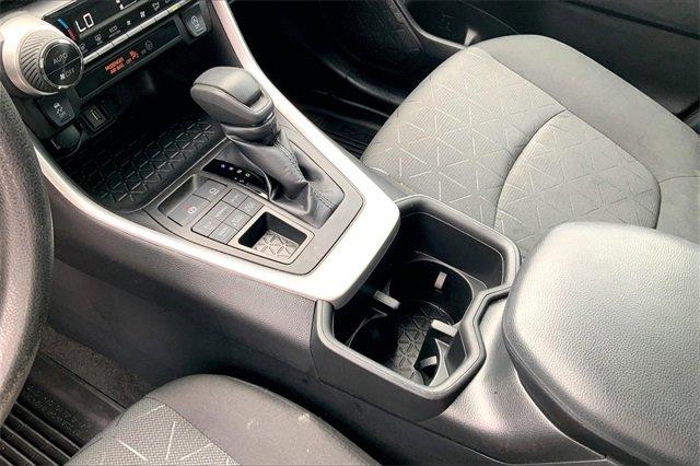 2022 Toyota RAV4 Vehicle Photo in KANSAS CITY, MO 64114-4502