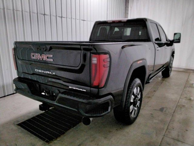 2024 GMC Sierra 2500 HD Vehicle Photo in BARABOO, WI 53913-9382